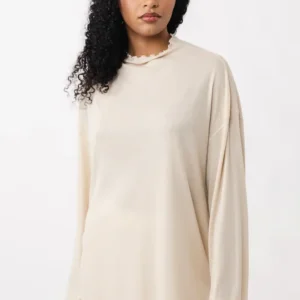 Named - Olo Funnel Neck Tee & V-Neck Tee